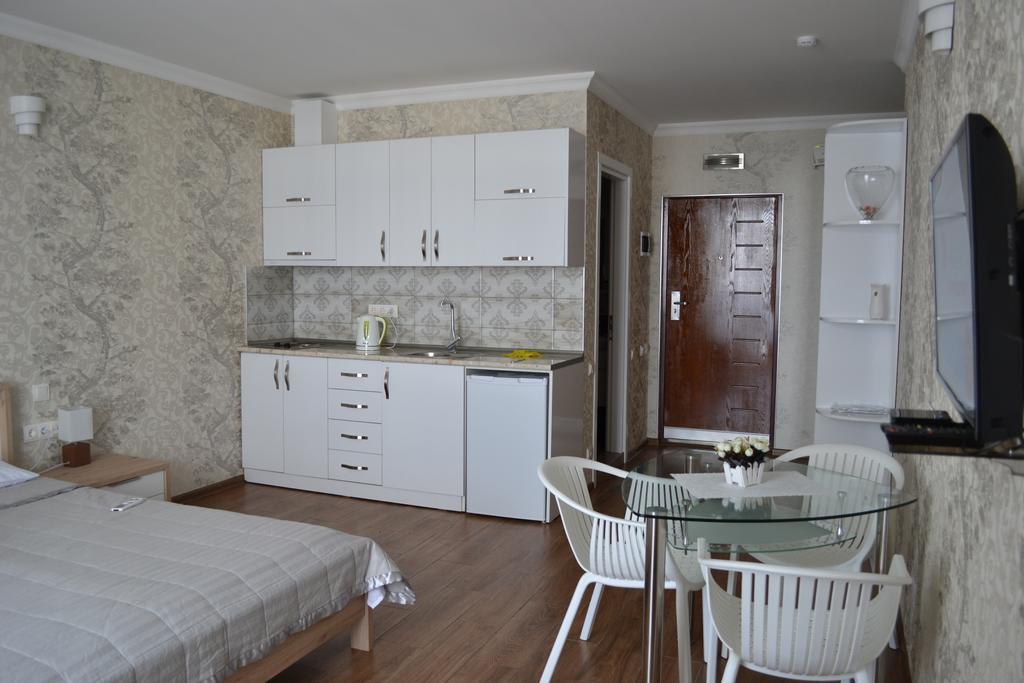 באטומי Orbi Towers Rooms מראה חיצוני תמונה