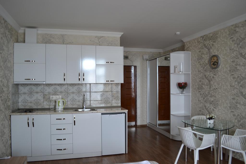 באטומי Orbi Towers Rooms מראה חיצוני תמונה