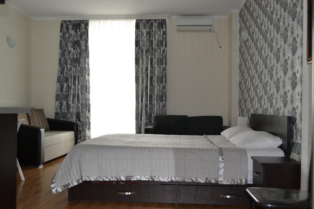 באטומי Orbi Towers Rooms מראה חיצוני תמונה