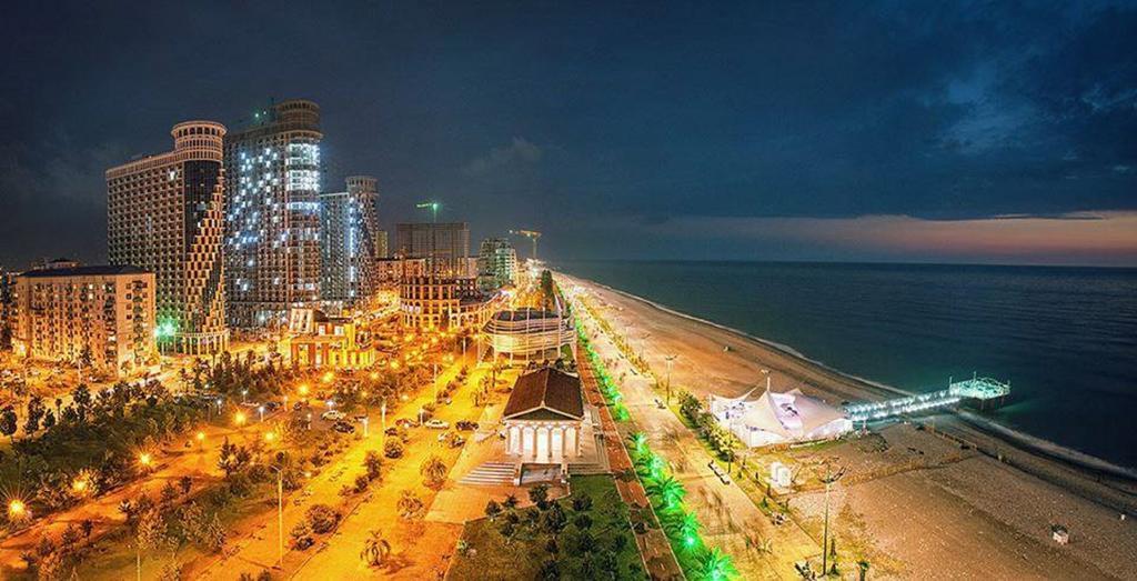 באטומי Orbi Towers Rooms מראה חיצוני תמונה