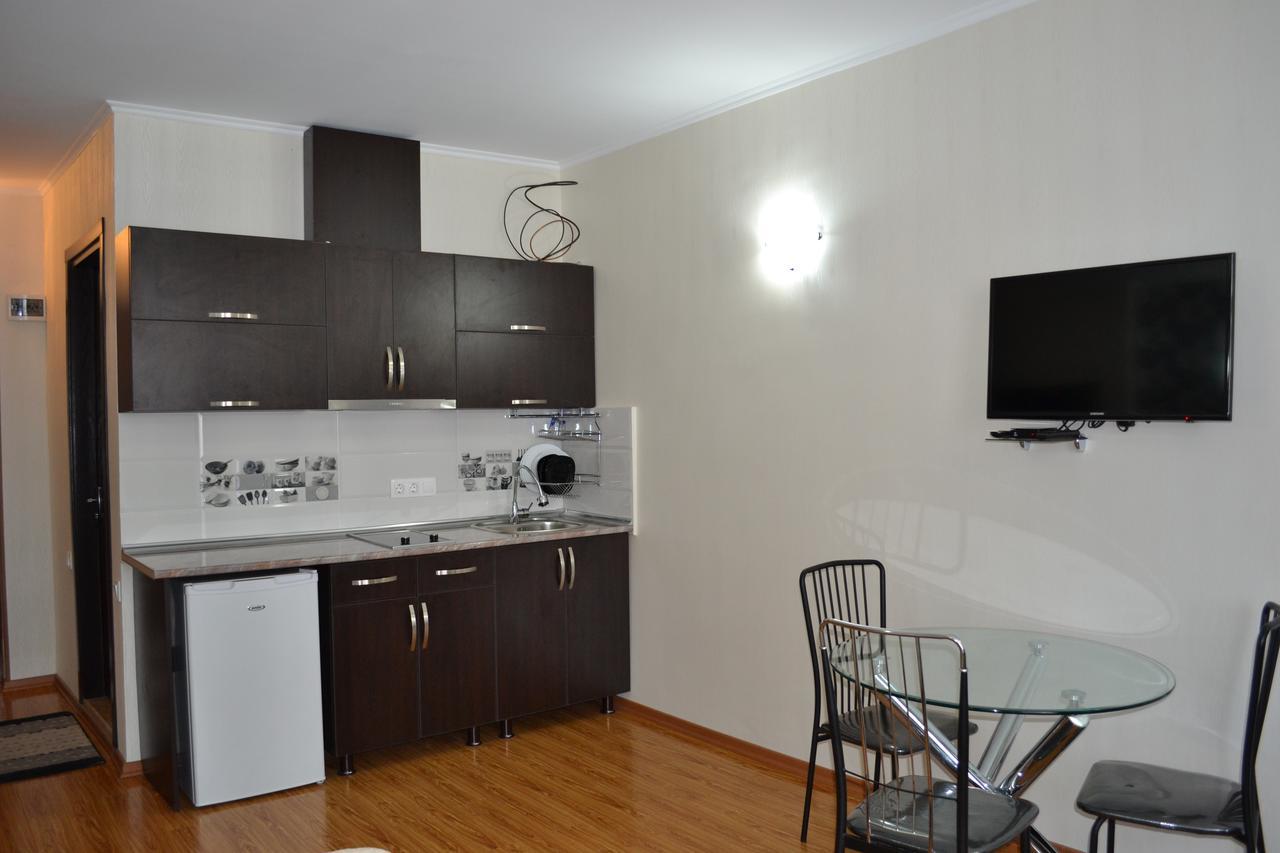 באטומי Orbi Towers Rooms מראה חיצוני תמונה